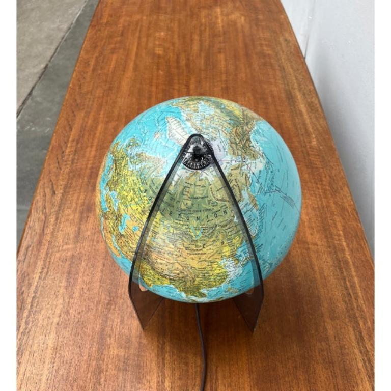 Mid-Century Space Age Illuminated Globe Table Lamp with Acrylic Stand, 1960s, in Very Good conditions. Designed 1960 to 1969 European Plug (up to 250V).The wiring of this item may be original and might need replacement, if not specified