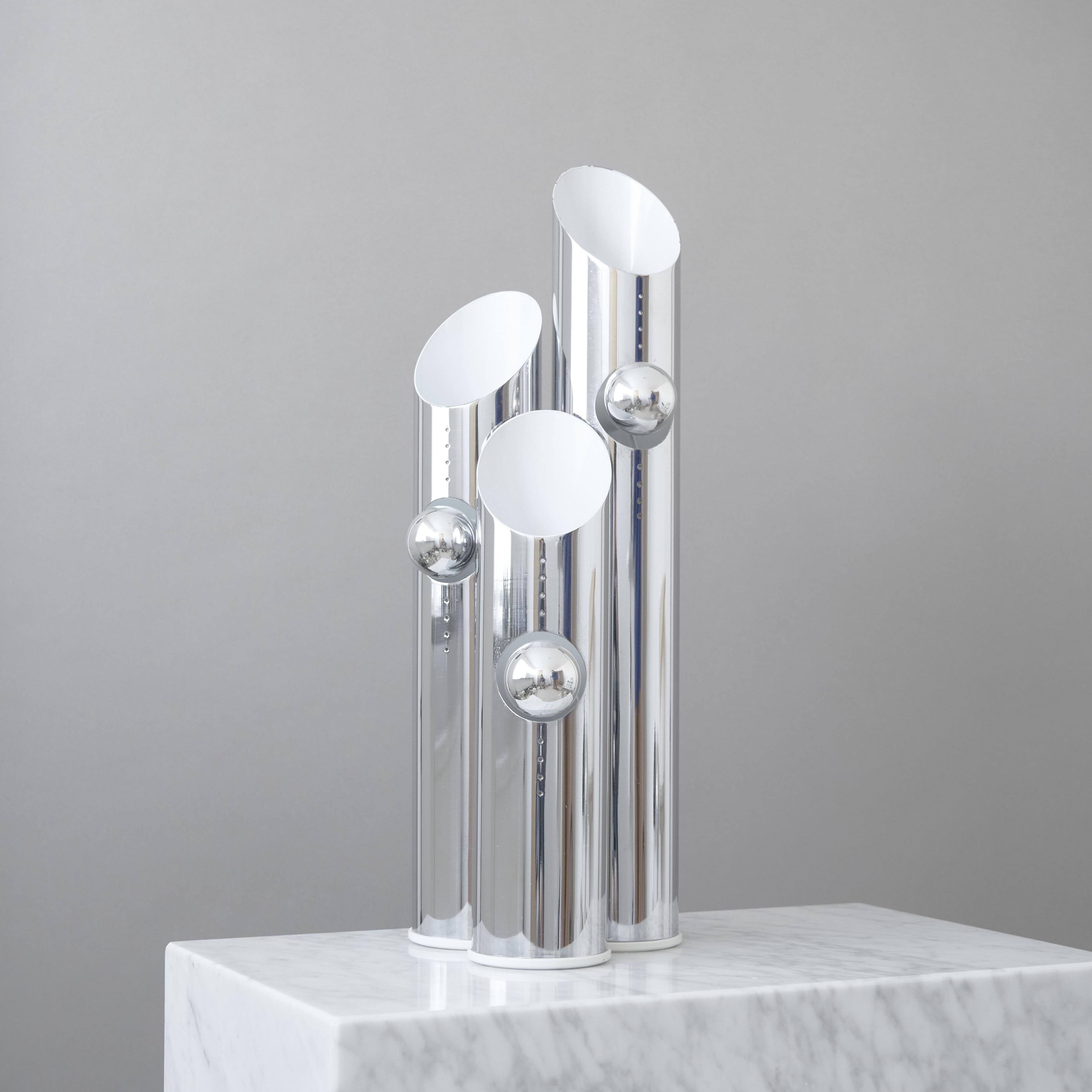 Mid-Century Modern Lampe de table italienne Space and Chrome du milieu du siècle par Oma Padova, Italie, années 1970 en vente