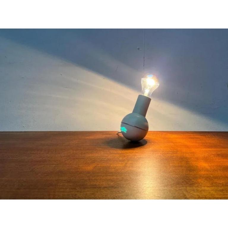 Mid-Century Modern Lampe de table pliante italienne de l'ère spatiale du milieu du siècle dernier, années 1960 en vente