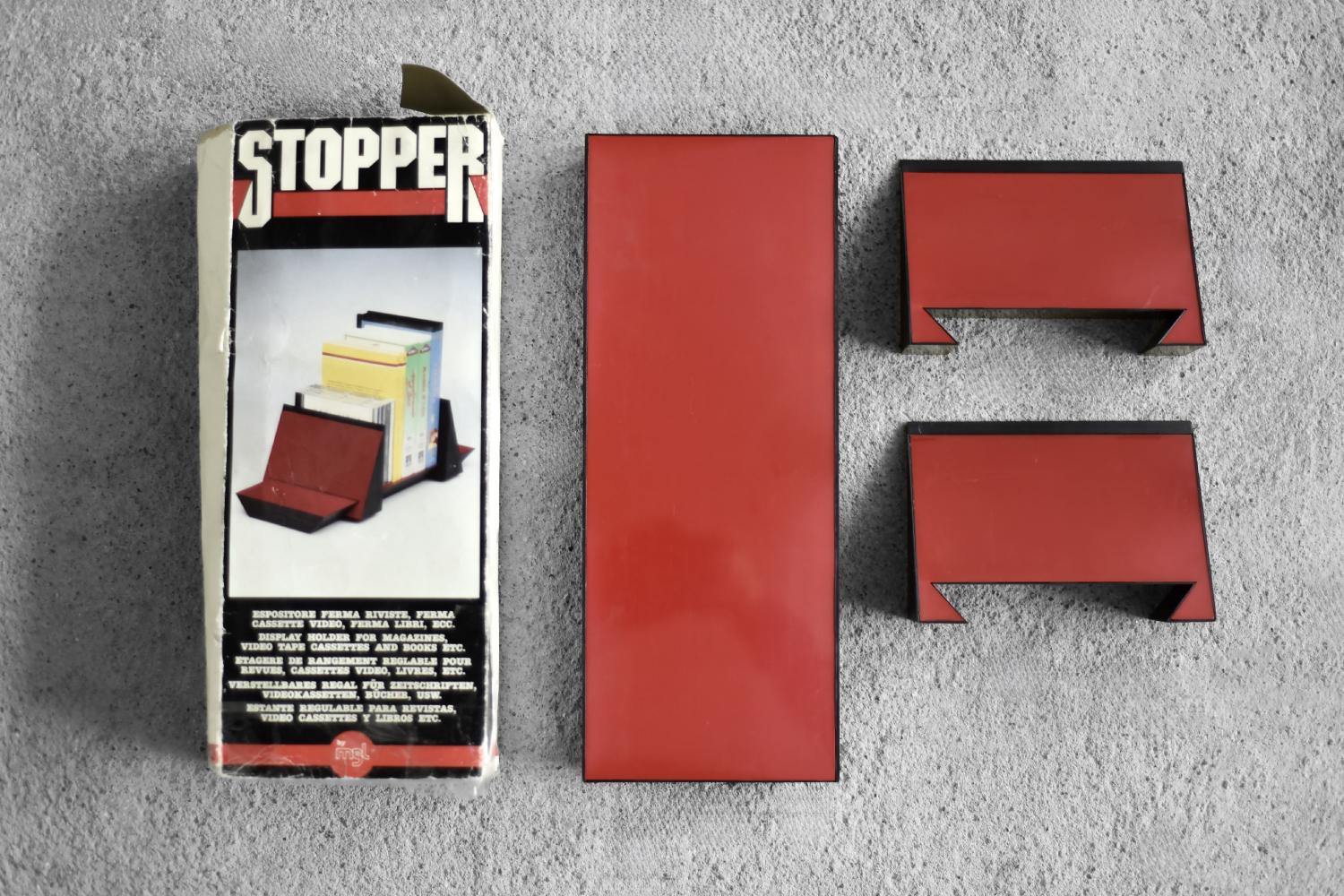 Mid-Century Space Age Italian Modern Red Plastic Books Holder by Corus Associati in vendita 3