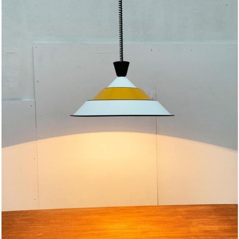 Lampada a sospensione italiana di metà secolo in stile Space AGE, anni '60 in vendita 3