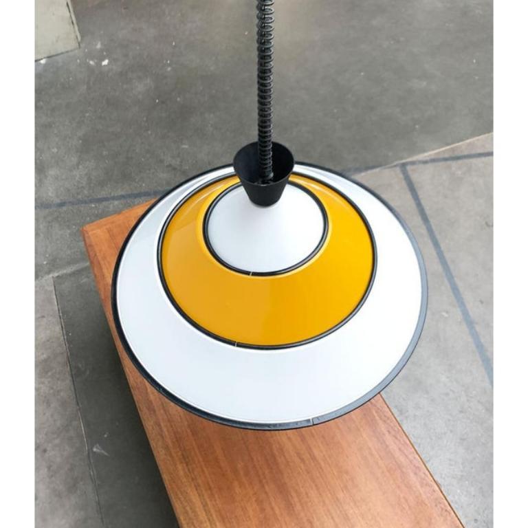 Mid-Century moderno Lampada a sospensione italiana di metà secolo in stile Space AGE, anni '60 in vendita