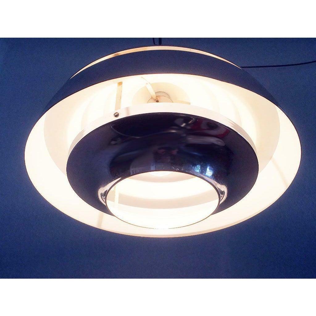 Svedese Lampada a sospensione a lamelle di Hans-Agne Jakobsson, 1960, metà del secolo scorso. in vendita