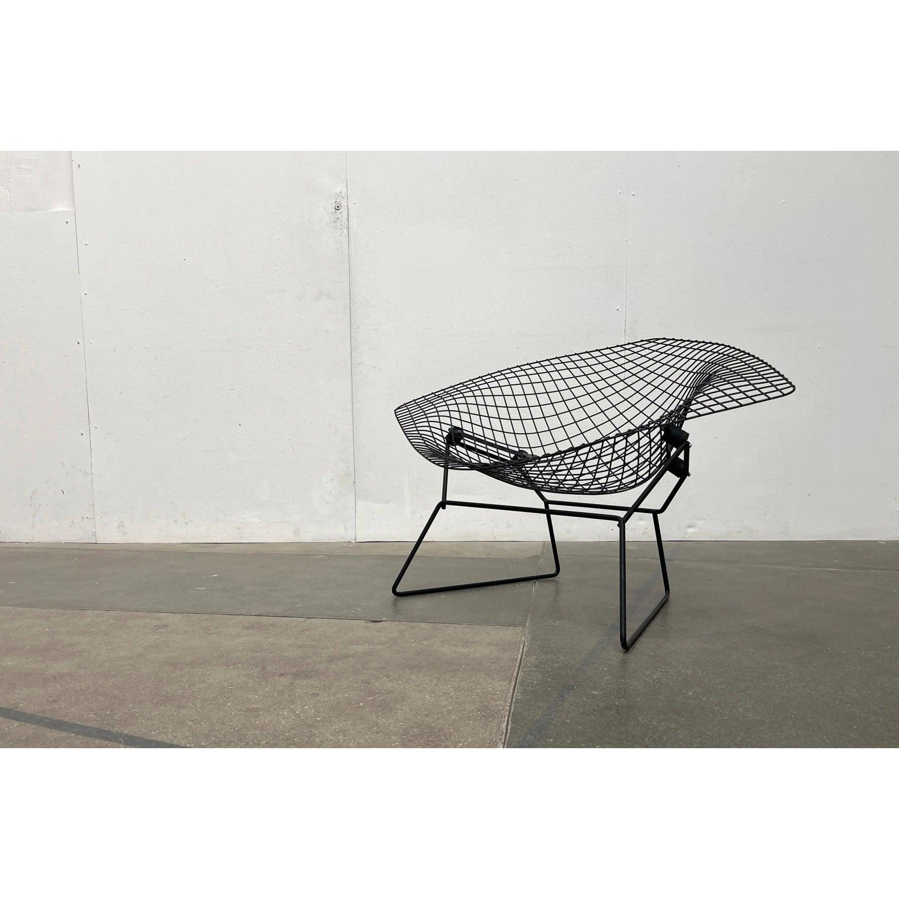 Metal Mid-Century Space Age Large Diamond Chair by Harry Bertoia, 1950s For Sale