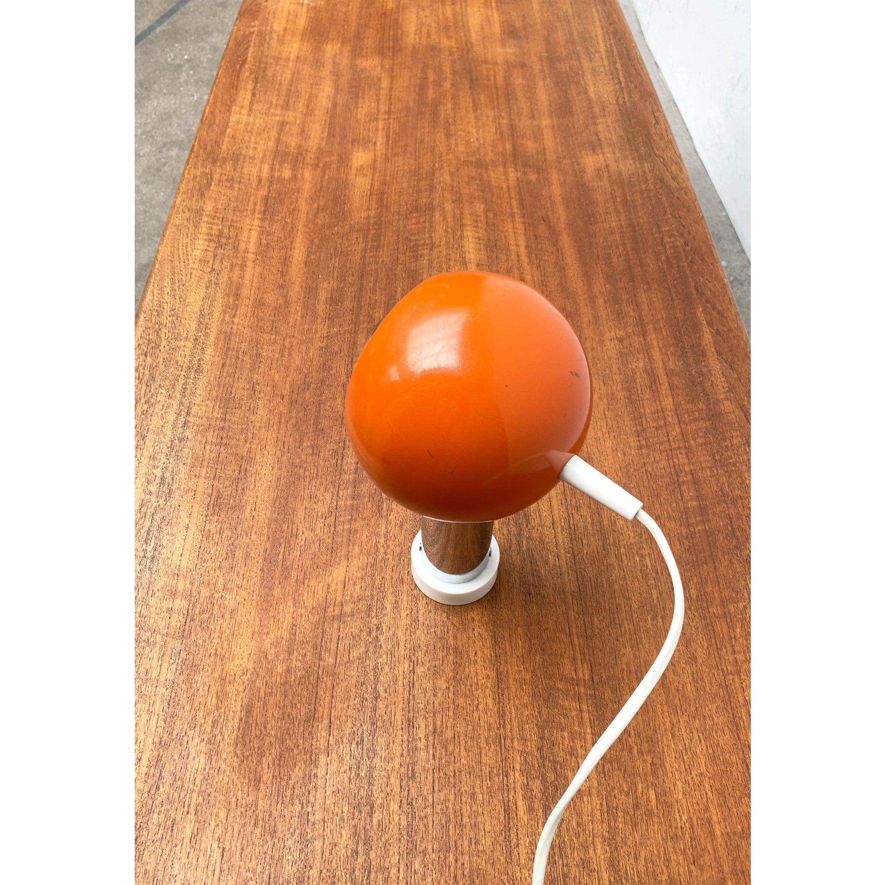 Mid-Century Space Age Magnet Clamp Table or Shelf Lamp, 1960s For Sale 6
