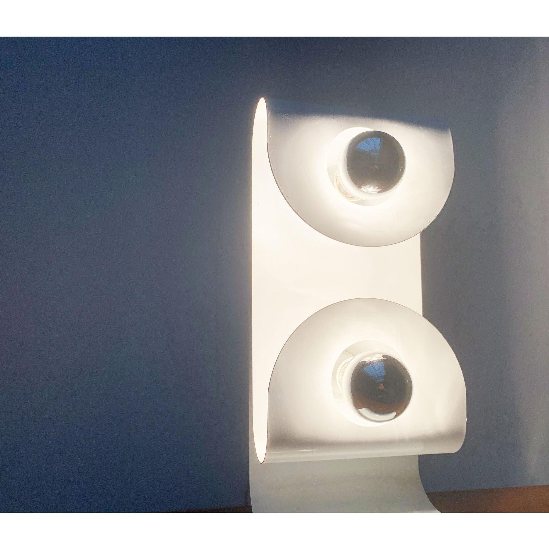 Lampe à poser en métal du milieu du siècle A Space en vente 5