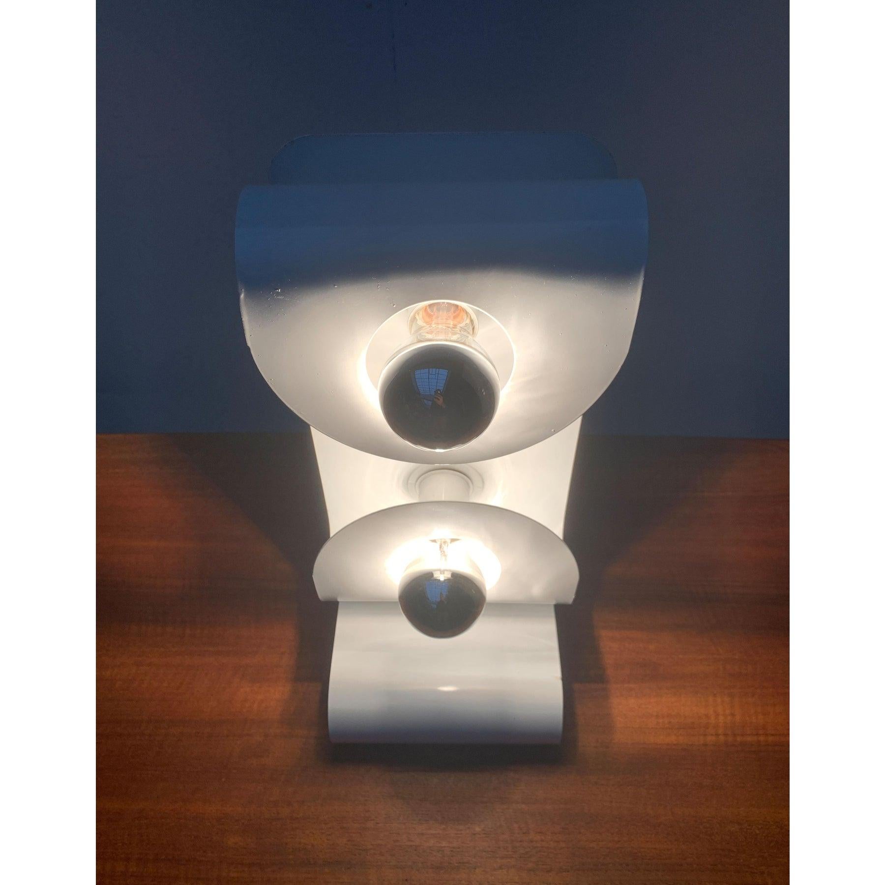 Lampe à poser en métal du milieu du siècle A Space Excellent état - En vente à Hamburg, DE