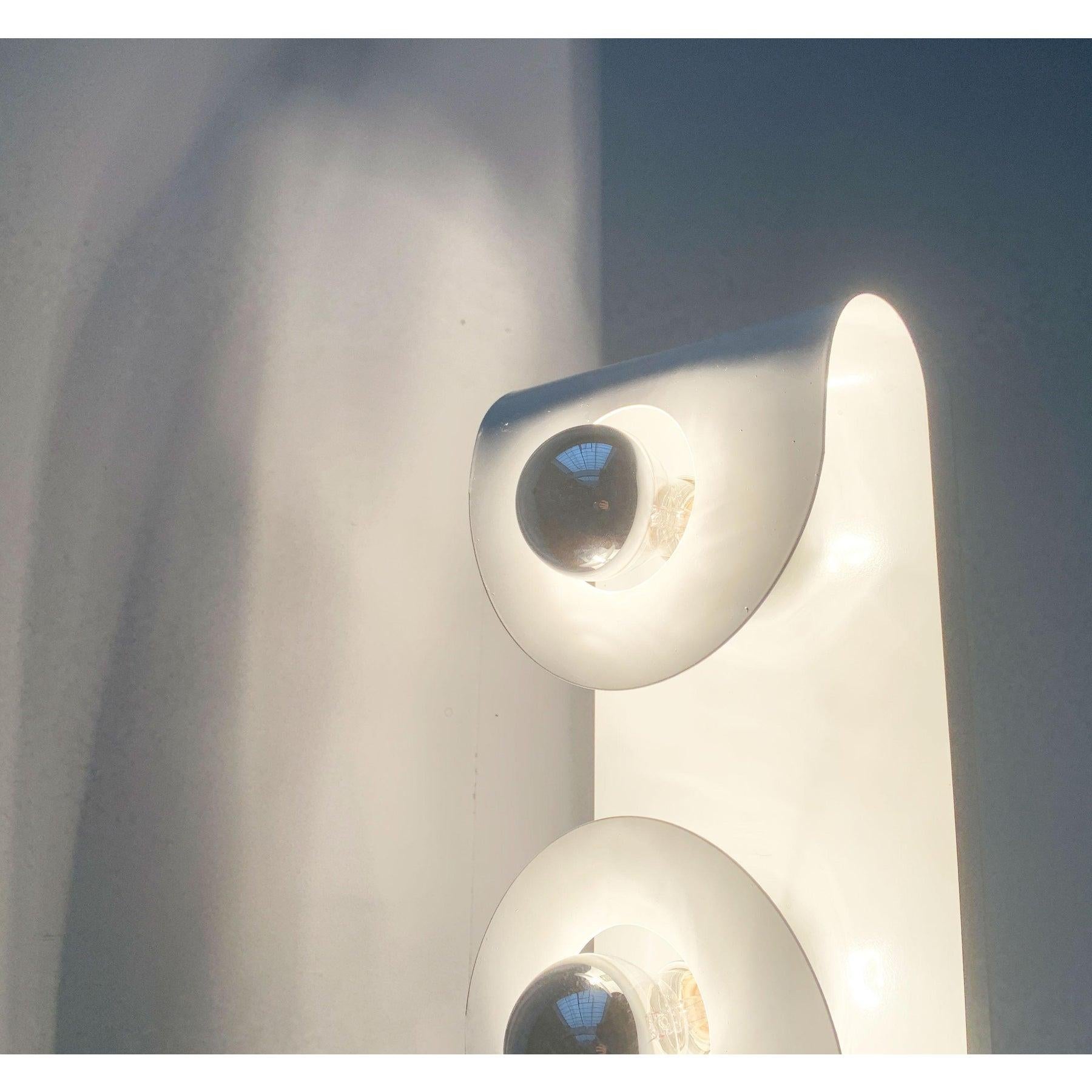20ième siècle Lampe à poser en métal du milieu du siècle A Space en vente