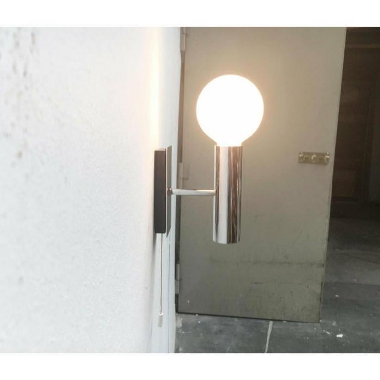 Mid-Century moderno Lampada da parete minimalista tedesca in cromo di Hustadt, 1960 in vendita