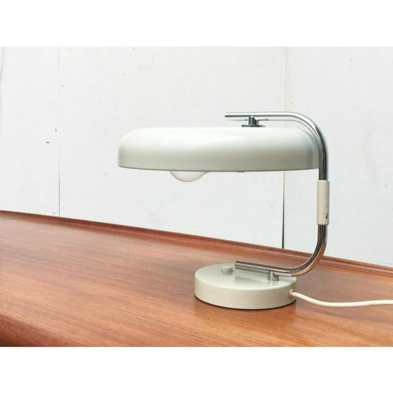 Lampe de table allemande minimaliste de l'ère spatiale du milieu du siècle dernier de Hustadt Leuchten, années 1960 en vente 3