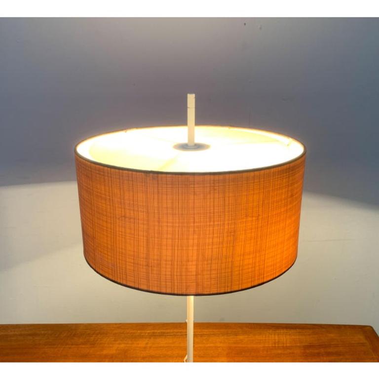 Lampe de table minimaliste du milieu du siècle A Space Excellent état - En vente à Hamburg, DE