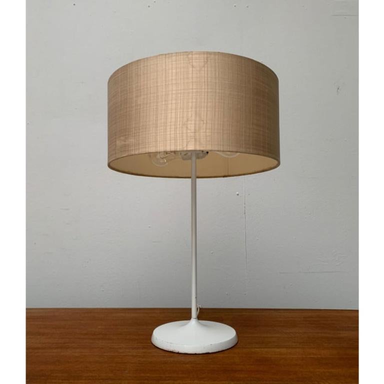 Lampe de table minimaliste du milieu du siècle A Space en vente 3