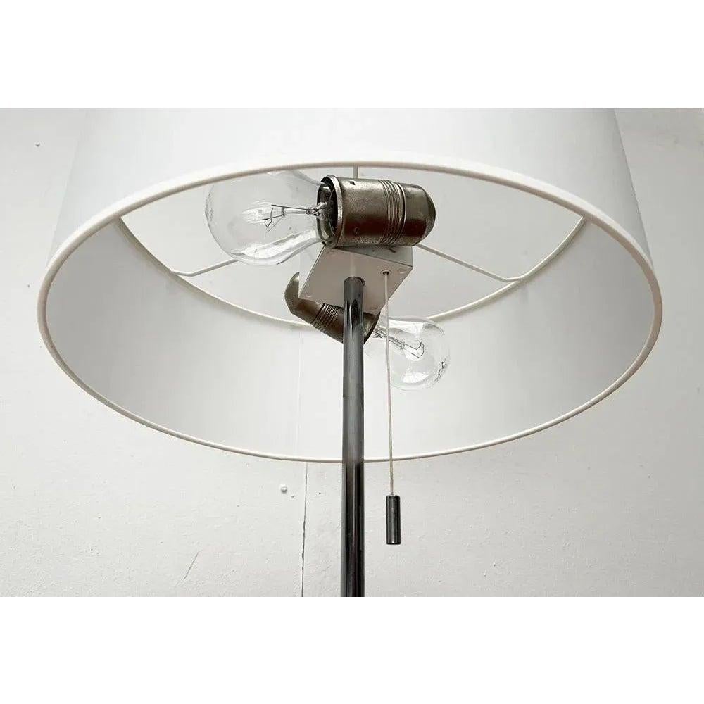 Mid-Century Space Age Minimalist Tripod Table Lamp, 1960s For Sale 5