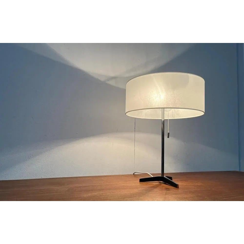 Mid-Century Space Age Minimalist Tripod Table Lamp, 1960s In Good Condition For Sale In Hamburg, DE