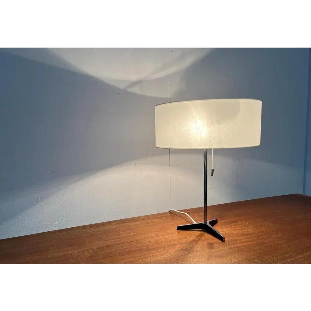 Mid-Century Space Age Minimalist Tripod Table Lamp, 1960s For Sale 1