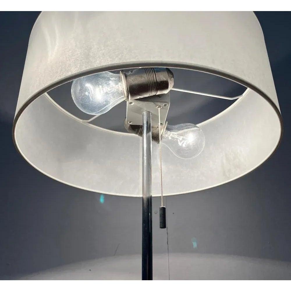 Mid-Century Space Age Minimalist Tripod Table Lamp, 1960s For Sale 3