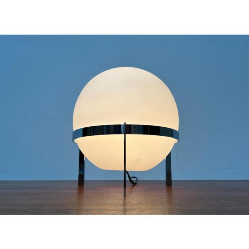 Mid-Century Modern Mid-Century Space Age Model Luna Tripod Globe Table Lamp, 1960s For Sale