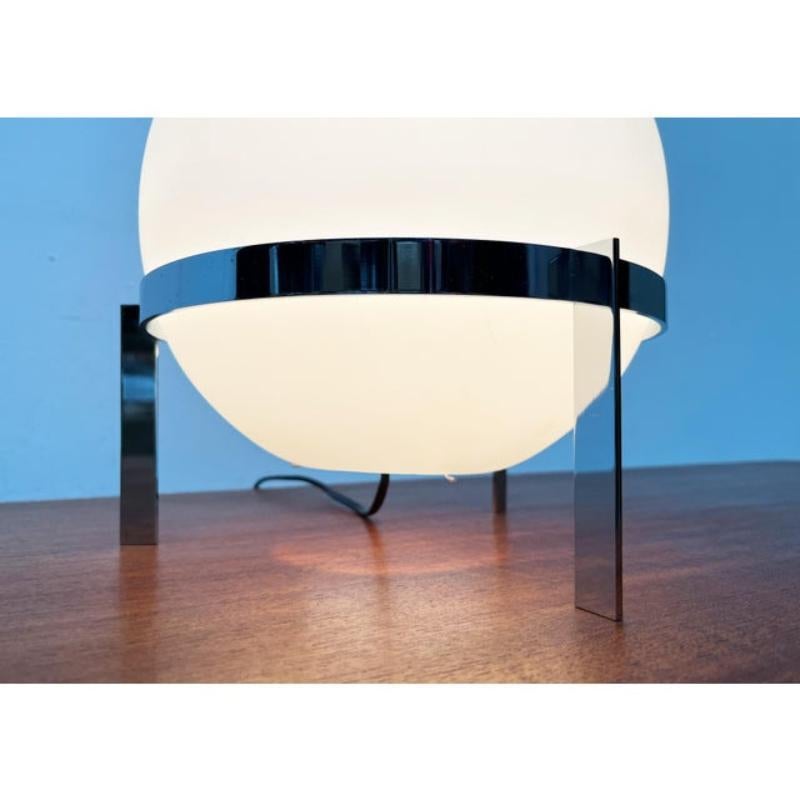 Mid-Century Space Age Model Luna Tripod Globe Table Lamp, 1960s For Sale 1