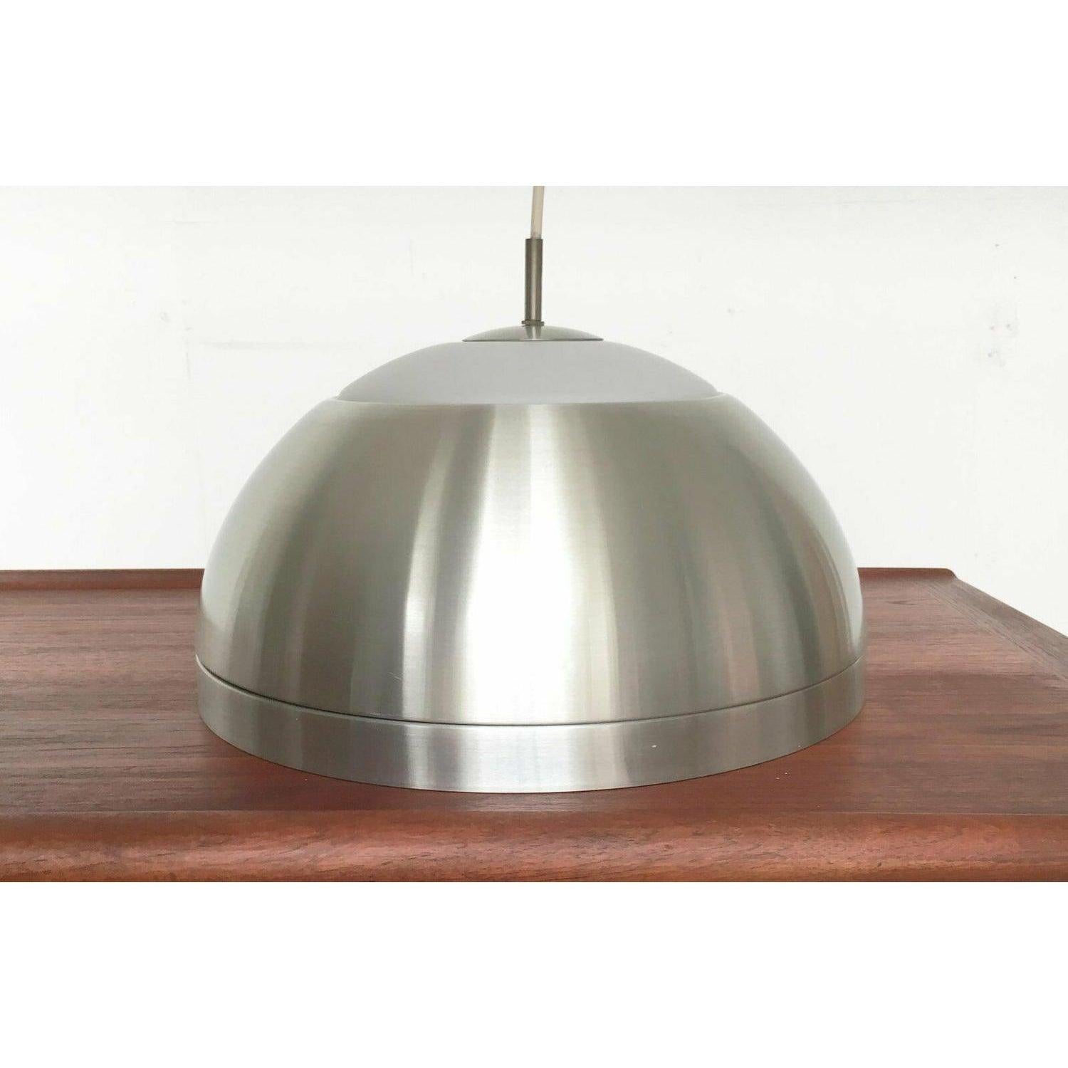Mid-Century moderno Lampada a sospensione a globo P 232 L di Svend Middelboe, 1960, metà secolo. in vendita