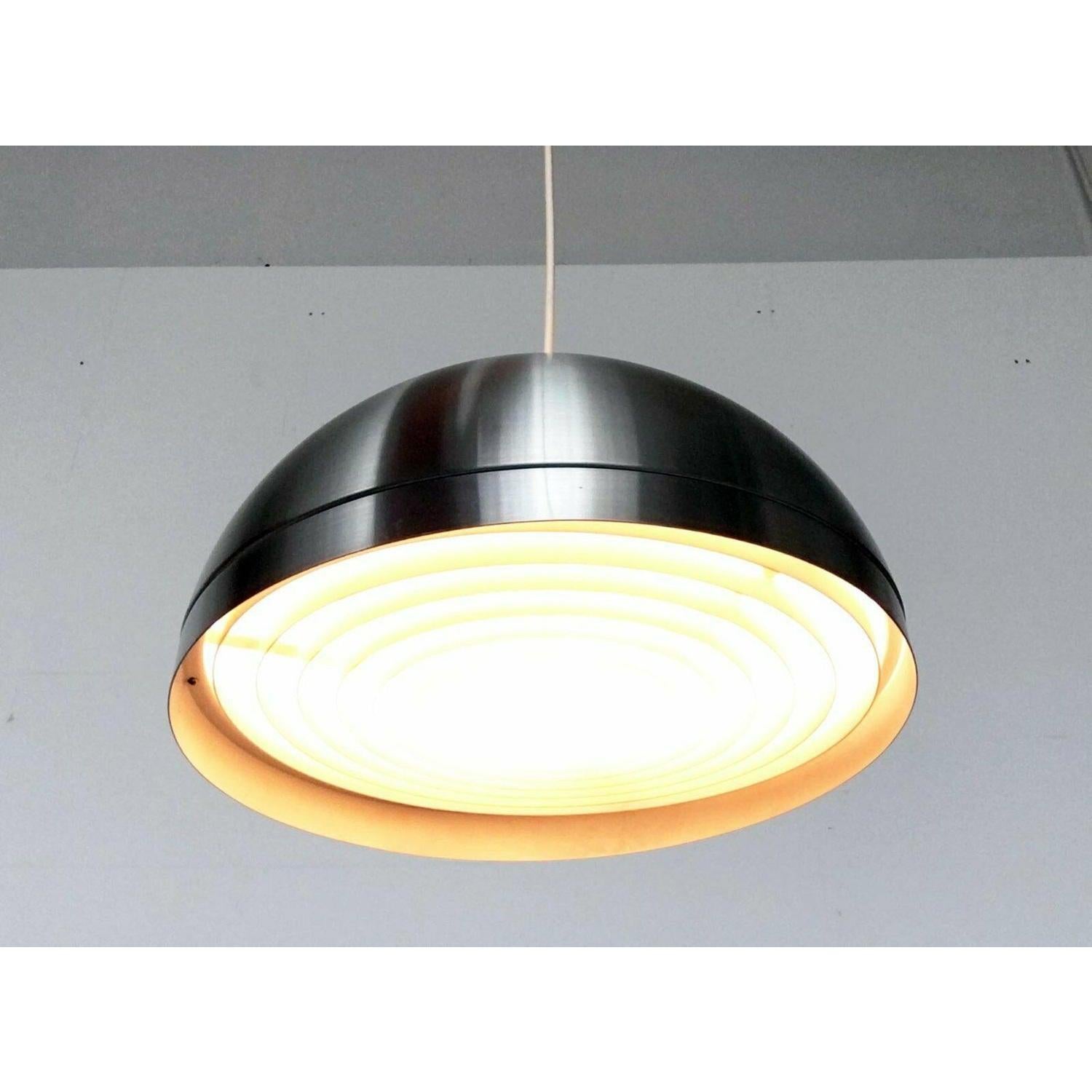 Lampada a sospensione a globo P 232 L di Svend Middelboe, 1960, metà secolo. In condizioni ottime in vendita a Hamburg, DE