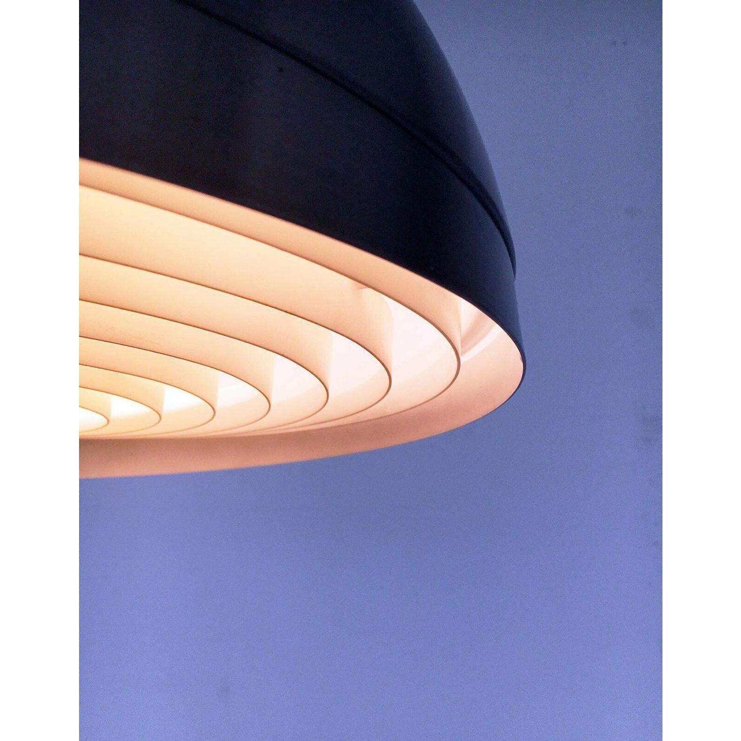 Lampada a sospensione a globo P 232 L di Svend Middelboe, 1960, metà secolo. in vendita 1