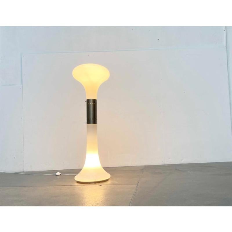 Lámpara de pie de cristal de Murano de la Era Espacial de mediados de siglo, de Carlo Nason para Mazzega, años 60 en venta 7