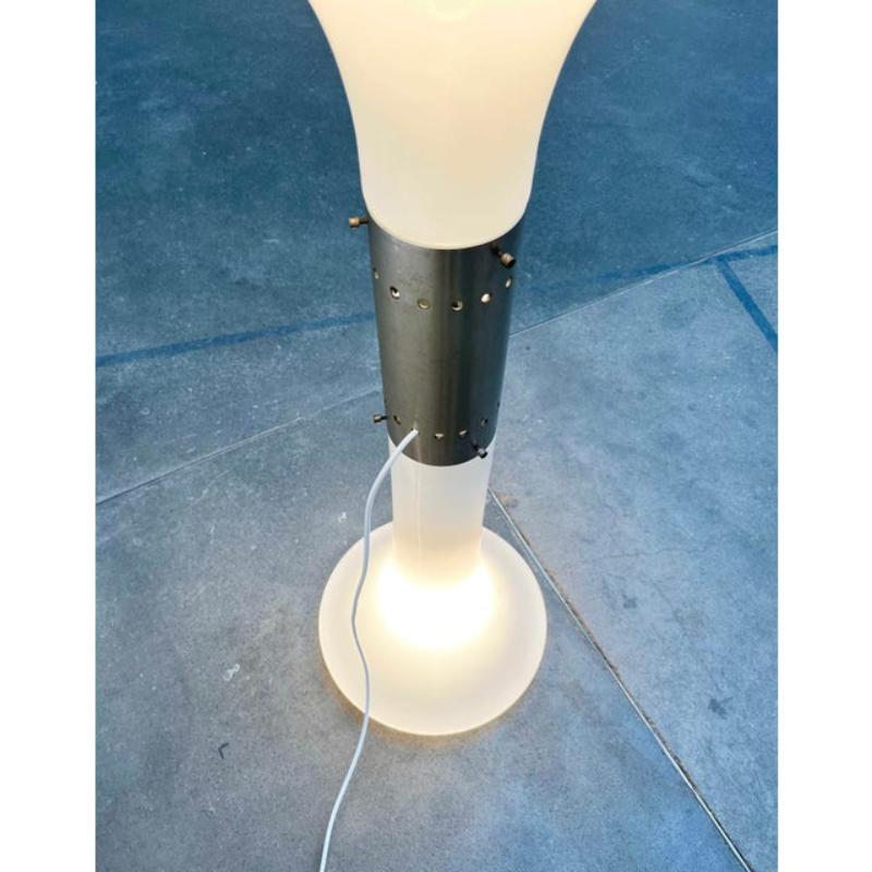 Lámpara de pie de cristal de Murano de la Era Espacial de mediados de siglo, de Carlo Nason para Mazzega, años 60 siglo XX en venta