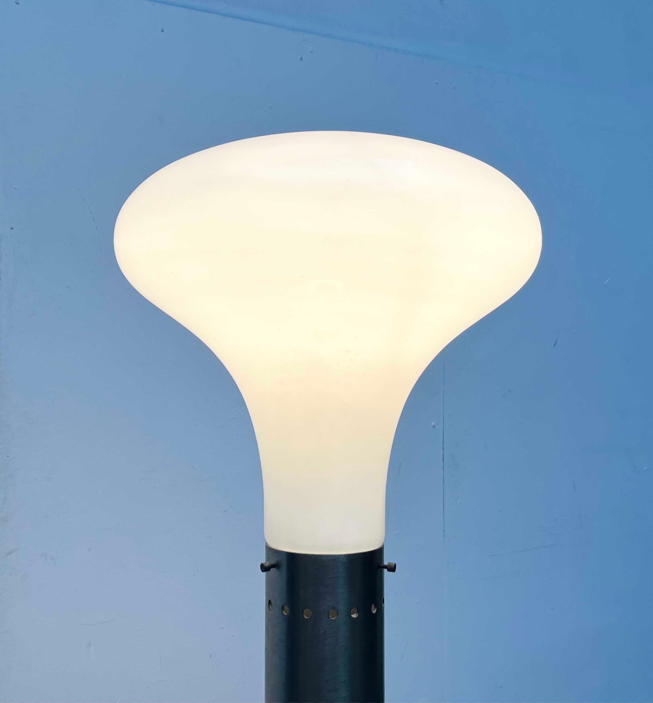 Lampada da terra in vetro Soffiato Numerati Space Age di metà secolo, Carlo Nason, Mazzega In condizioni buone in vendita a Hamburg, DE