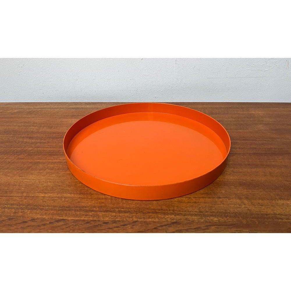 Orangefarbenes Kunststofftablett aus der Jahrhundertmitte des Space Age, 1960er Jahre (20. Jahrhundert) im Angebot