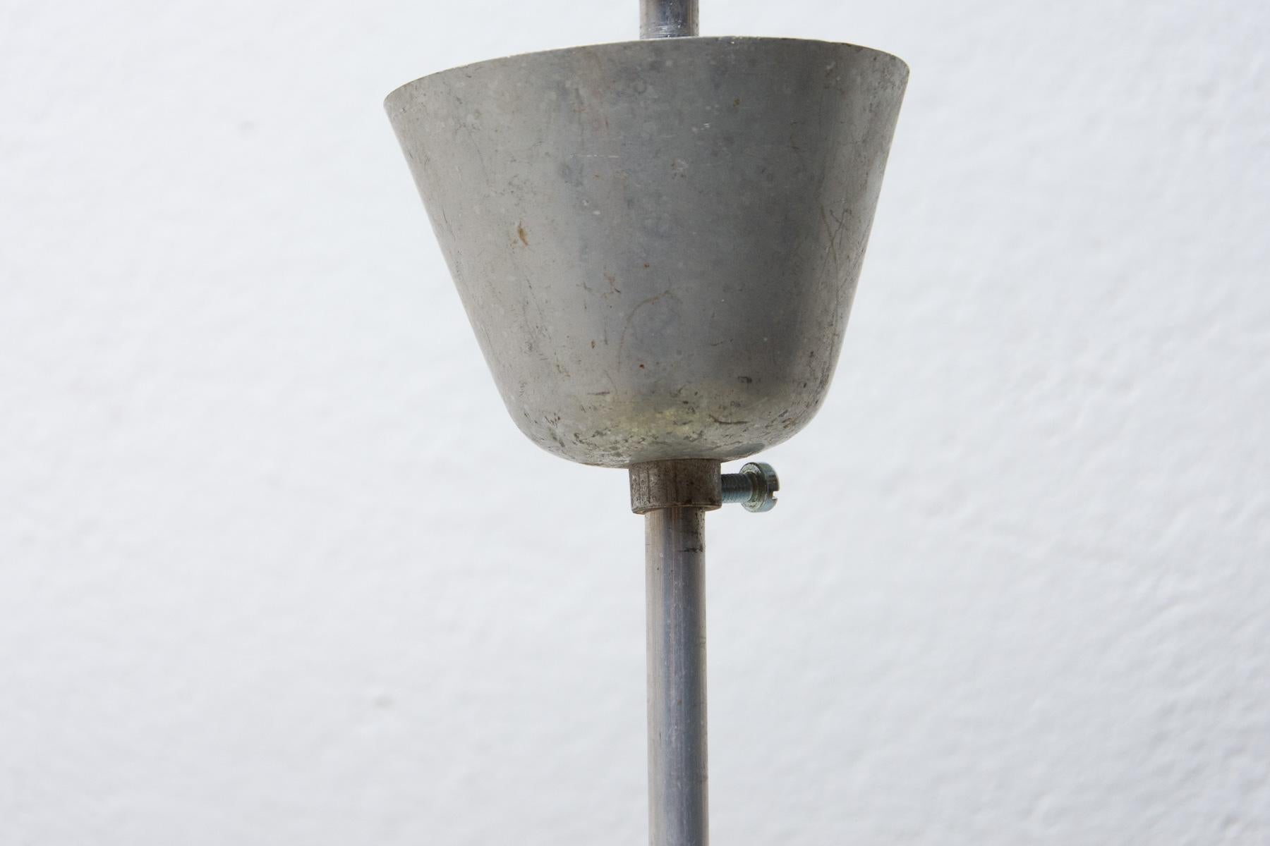 Pendentif de l'ère spatiale du milieu du siècle, années 1960, Tchécoslovaquie en vente 2