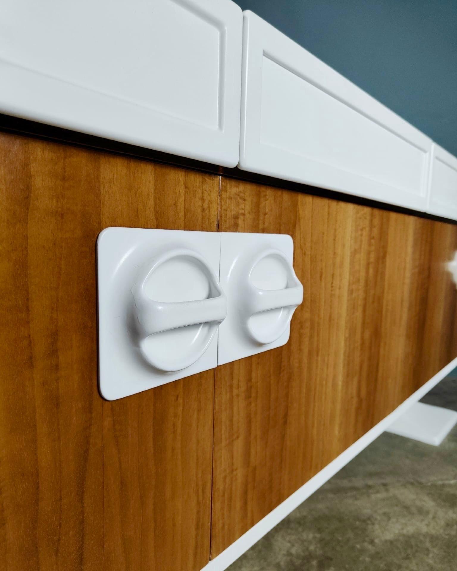 Credenza Mid Century Space AGE di Luigi Sormani anni '70 Bianco e Noce 1