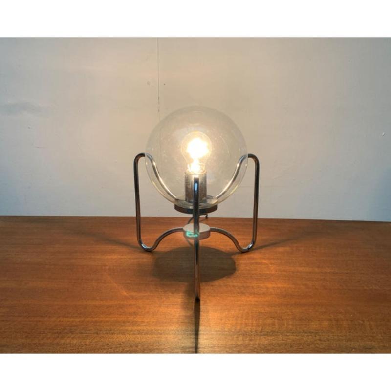 Mid-Century Space Age Tripod Globe Table Lamp, 1960s For Sale 5
