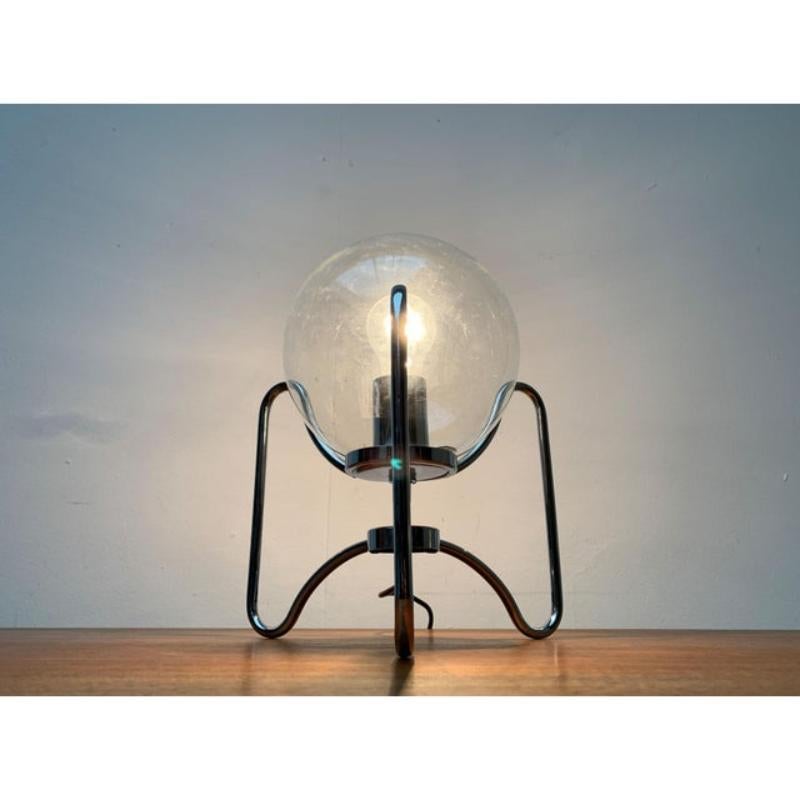 Mid-Century Space Age Tripod Globe Table Lamp, 1960s In Excellent Condition For Sale In Hamburg, DE