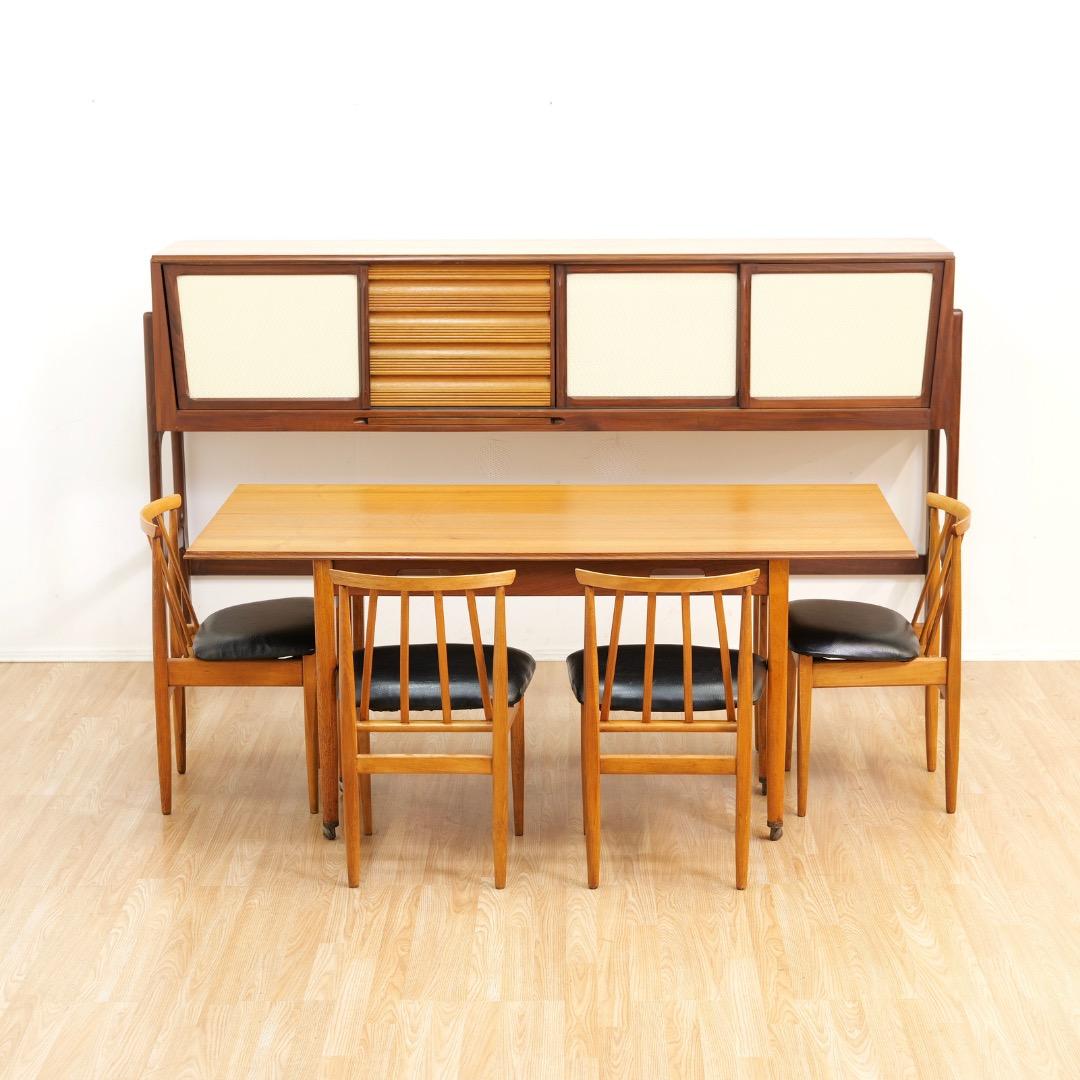 Mid Century Space Saving Dining Set and Credenza by Elliots of Newbury en vente 2