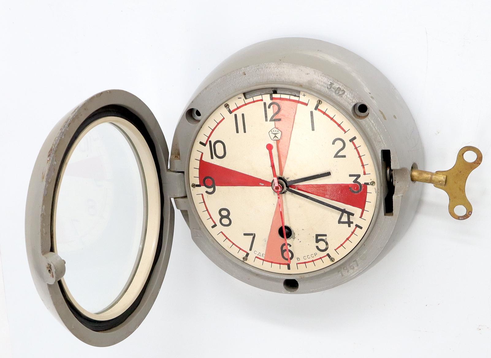 Mid-Century Modern Midcentury Space Ship Era Wind Up Wall Clock 1960s Made in USSR For Sale