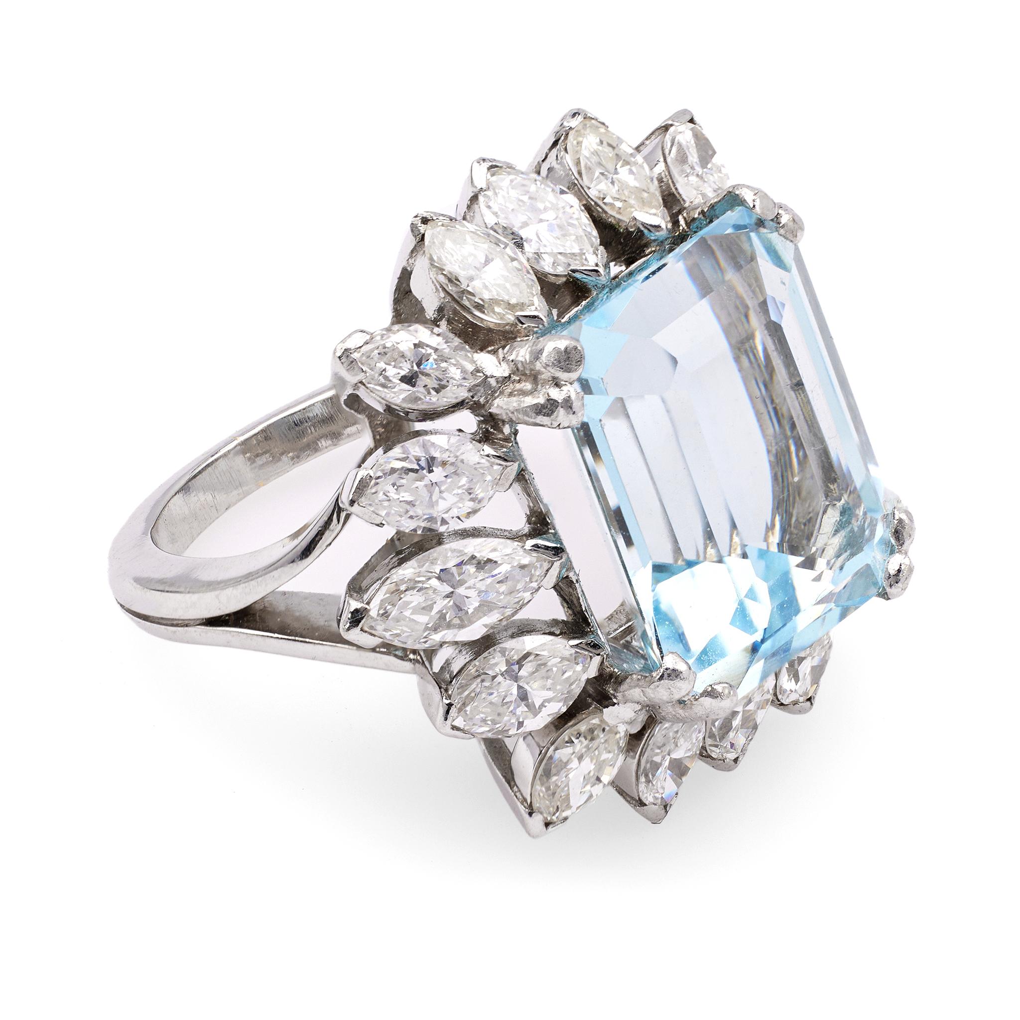 Women's or Men's Mid Century Spanish Aquamarine and Diamond Platinum Cluster Cocktail Ring For Sale