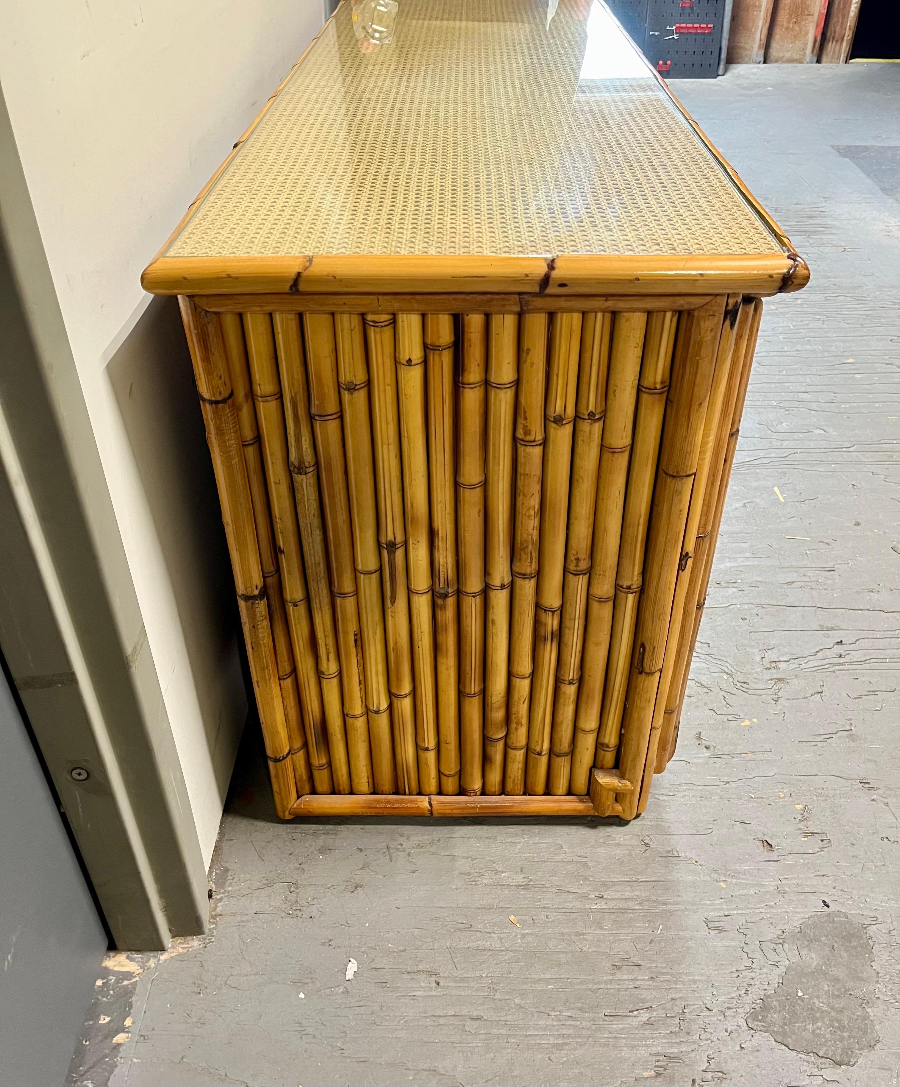 Buffet server in bambù e canna del metà del secolo scorso in vendita 1