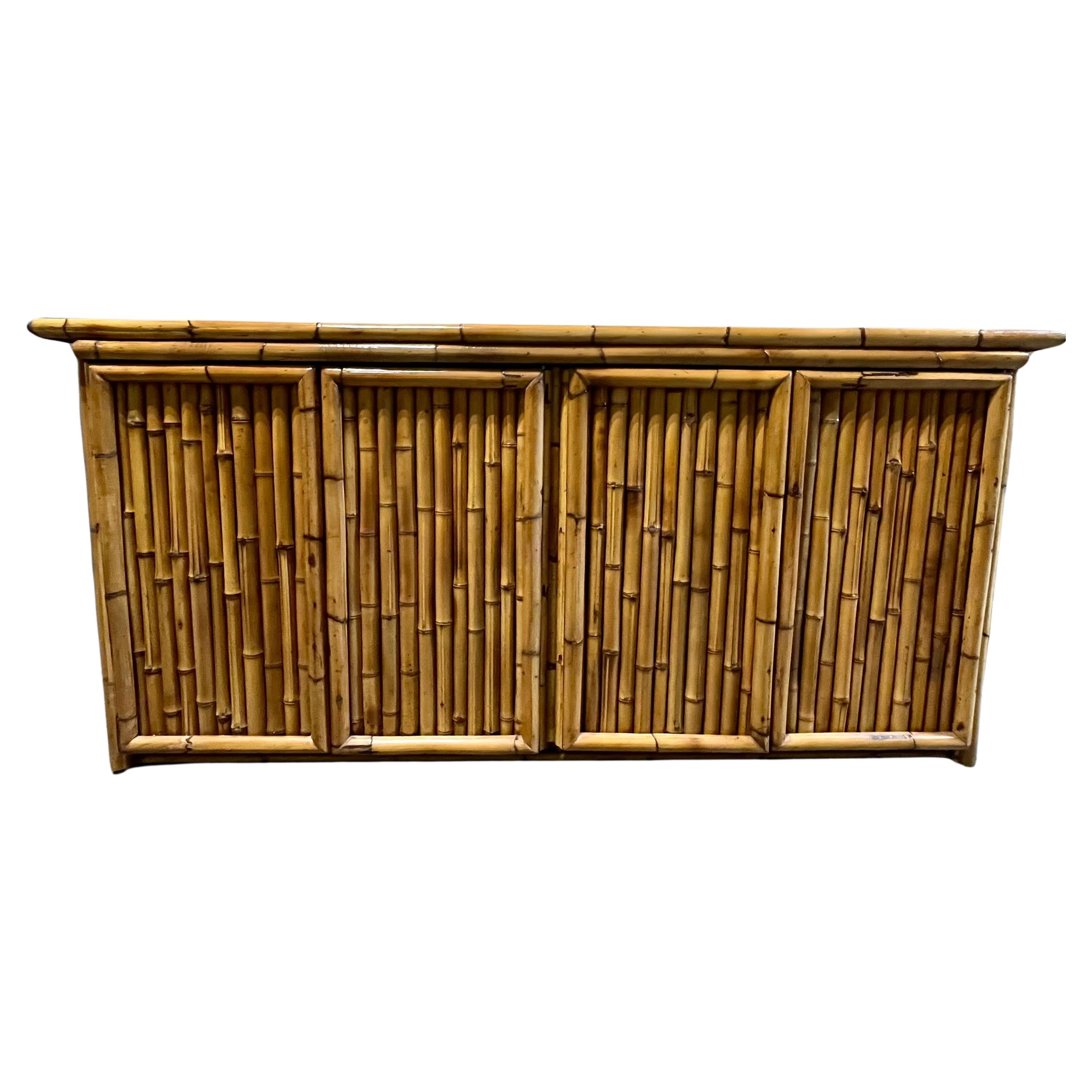 Buffet server in bambù e canna del metà del secolo scorso