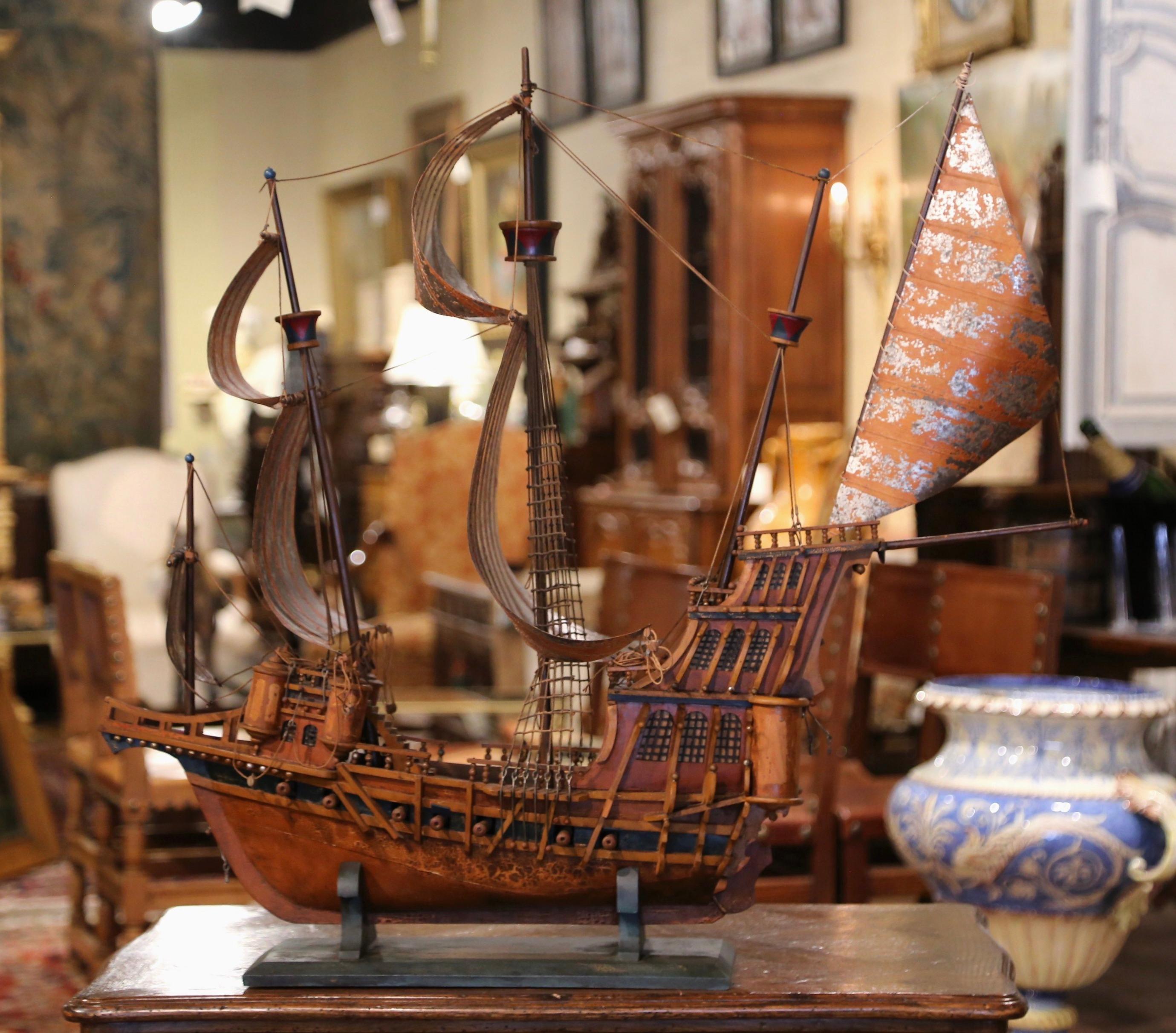This elegant and majestic frigate model was crafted in Spain, circa 1950. Crafted in wood and metal.
Measures: 37