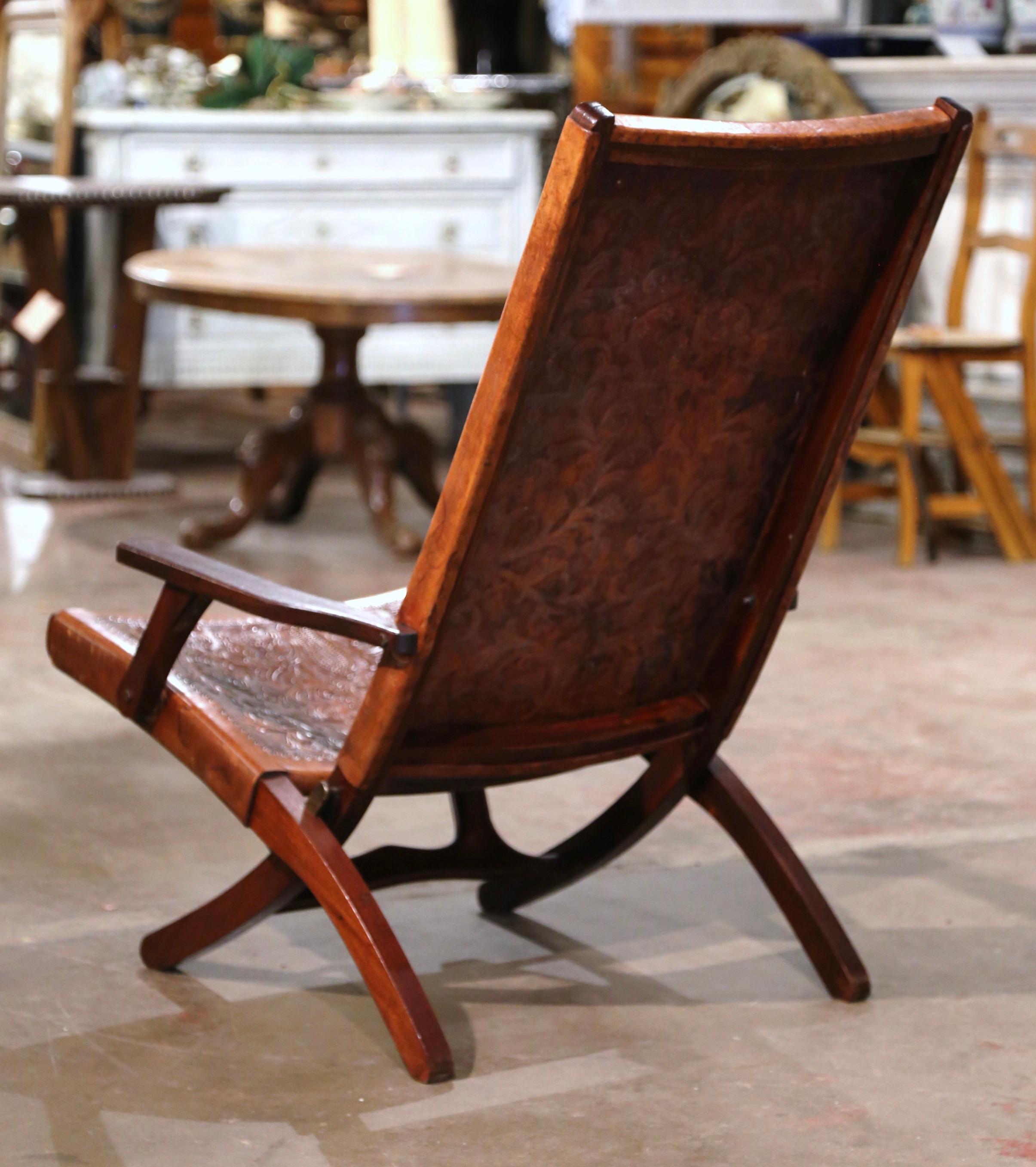 Mid-Century Spanish Carved Walnut Folding Chair with Original Embossed Leather For Sale 7