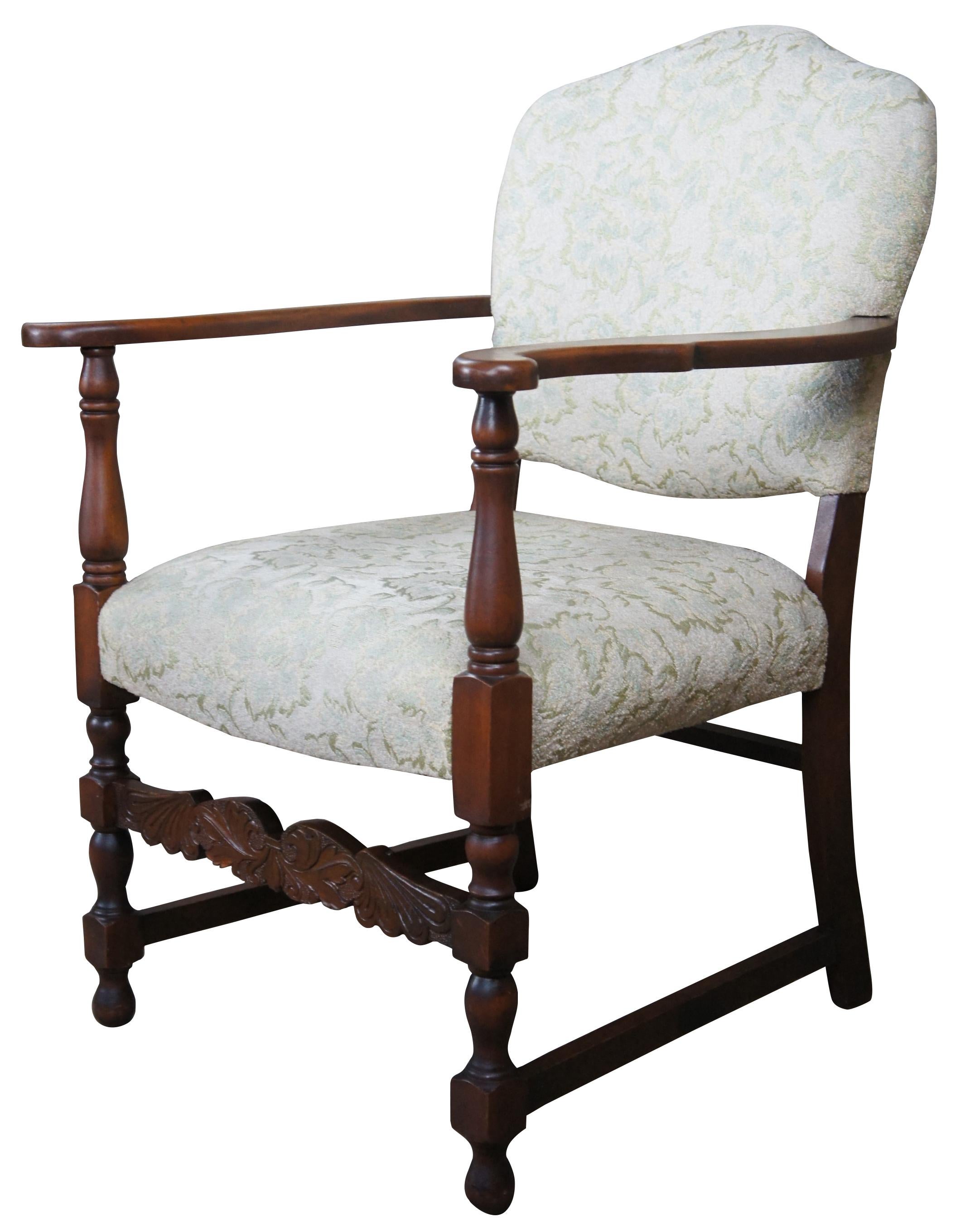 Mid Century Spanish Revival Mahagoni geschnitzt Occasional Arm Desk Side Chair (Spanisch Kolonial) im Angebot