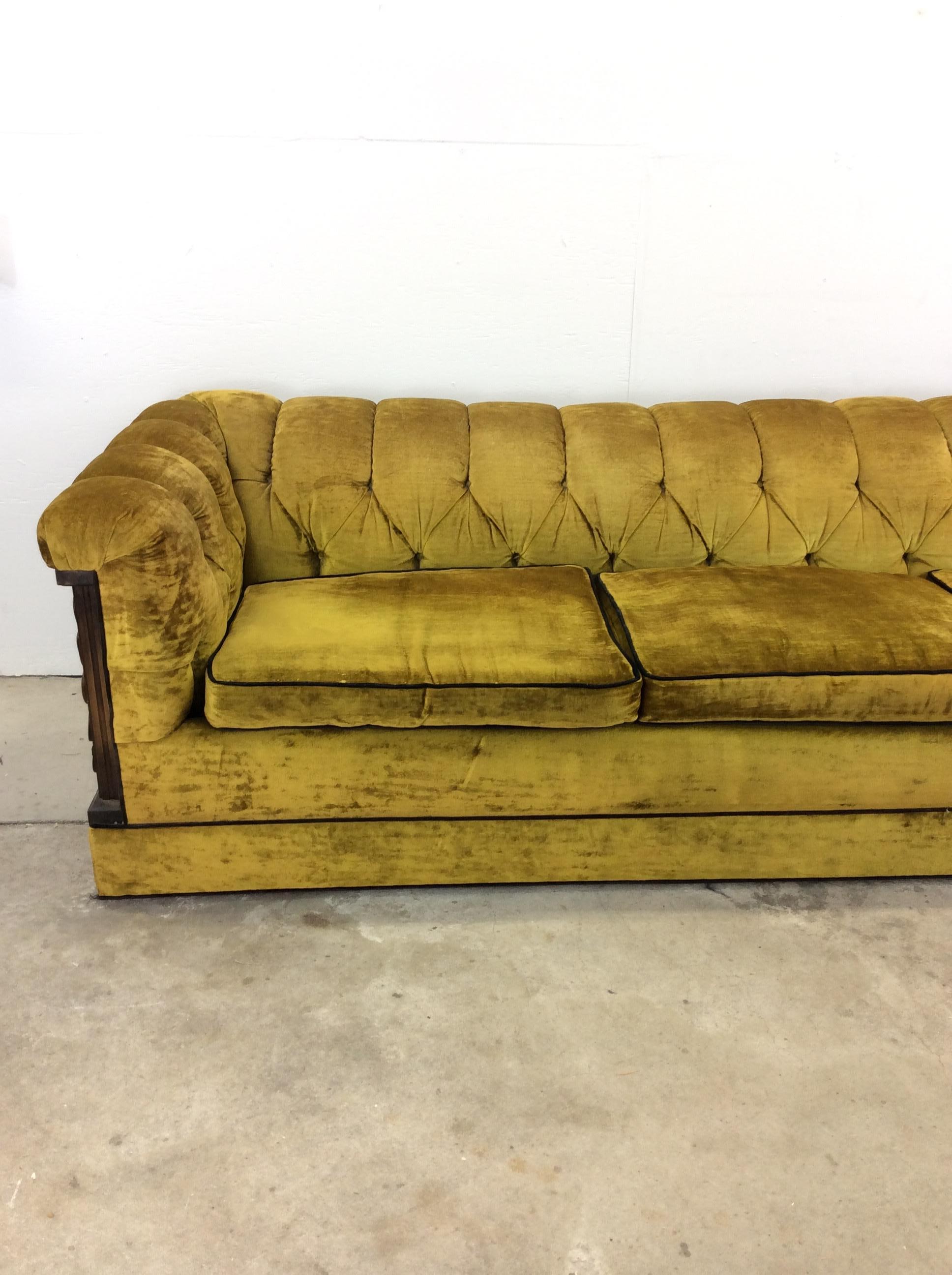 This mid century Spanish revival style sofa features vintage green upholstery, removable cushions, tufted arms & seat back, solid wood sides with beautiful hand carved detailing, and an upholstered back.

Dimensions: 102w 33d 29h 17sh


Condition: