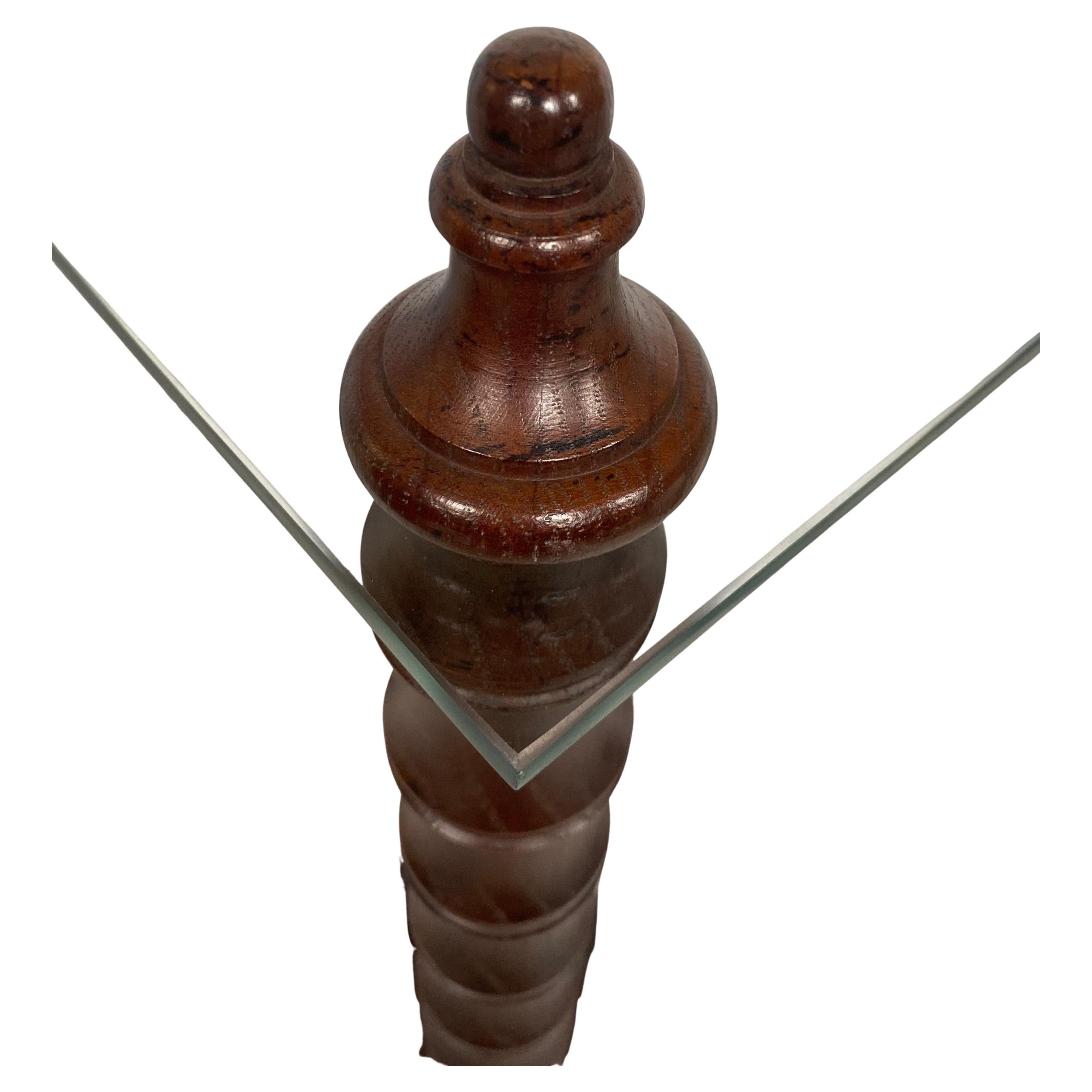 Paire de tables d'appoint en bois tourné et verre de style Jacobean en vente 1