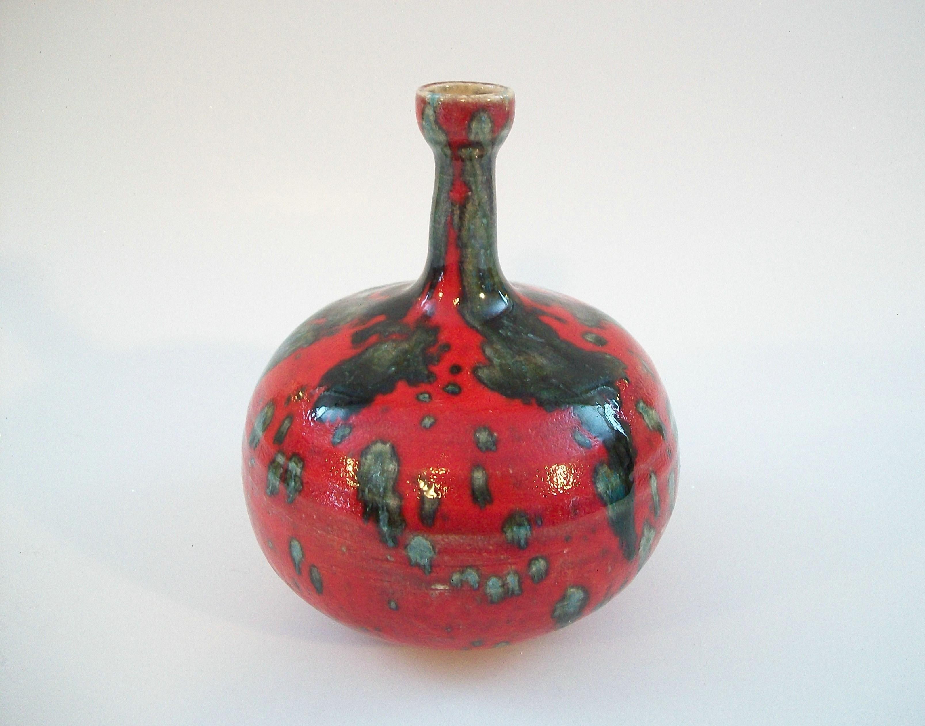 Mid-Century Modern Mid Century Splash Glazed Studio Pottery Vase - Signed - Canada - Circa 1960's For Sale