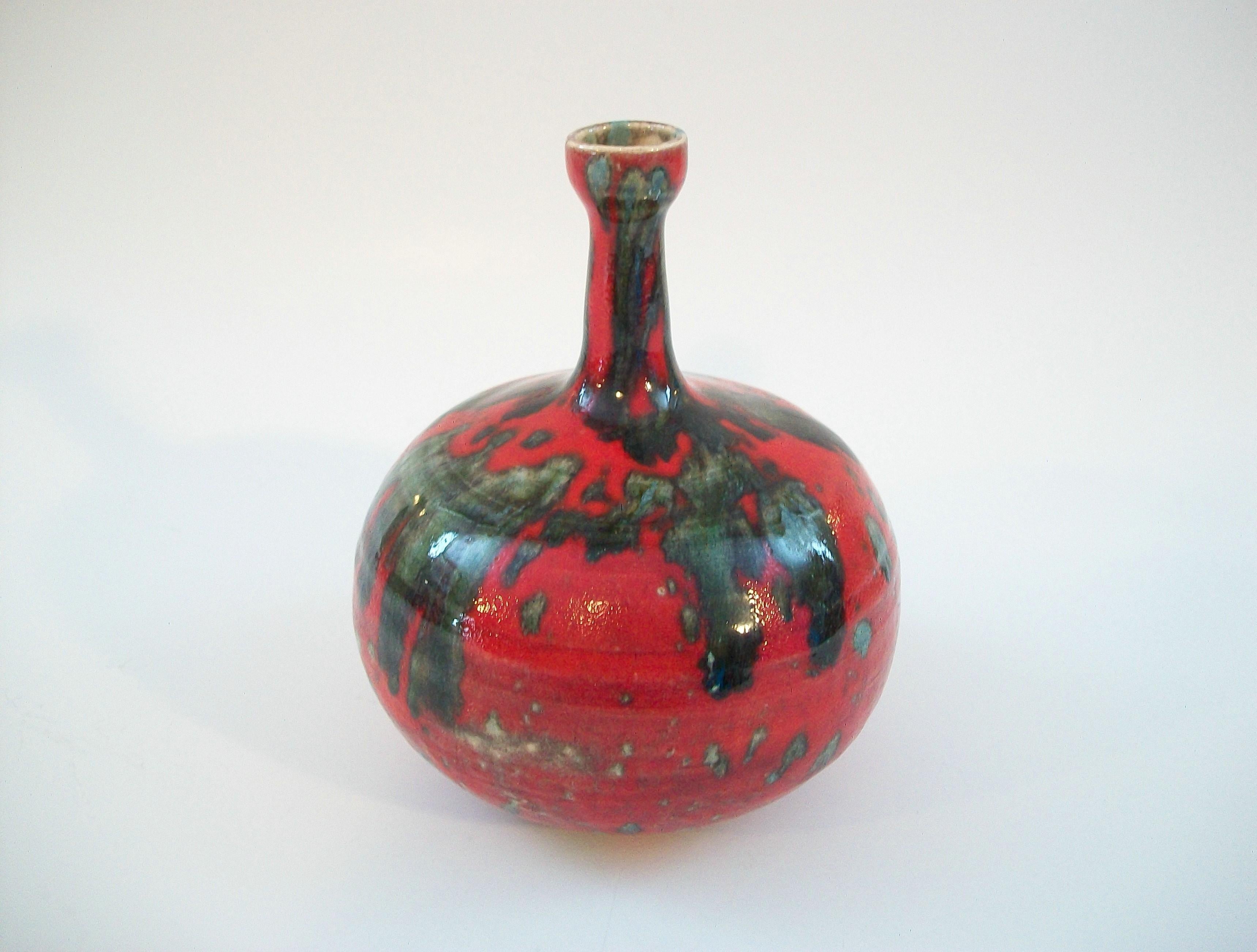 Canadian Mid Century Splash Glazed Studio Pottery Vase - Signed - Canada - Circa 1960's For Sale