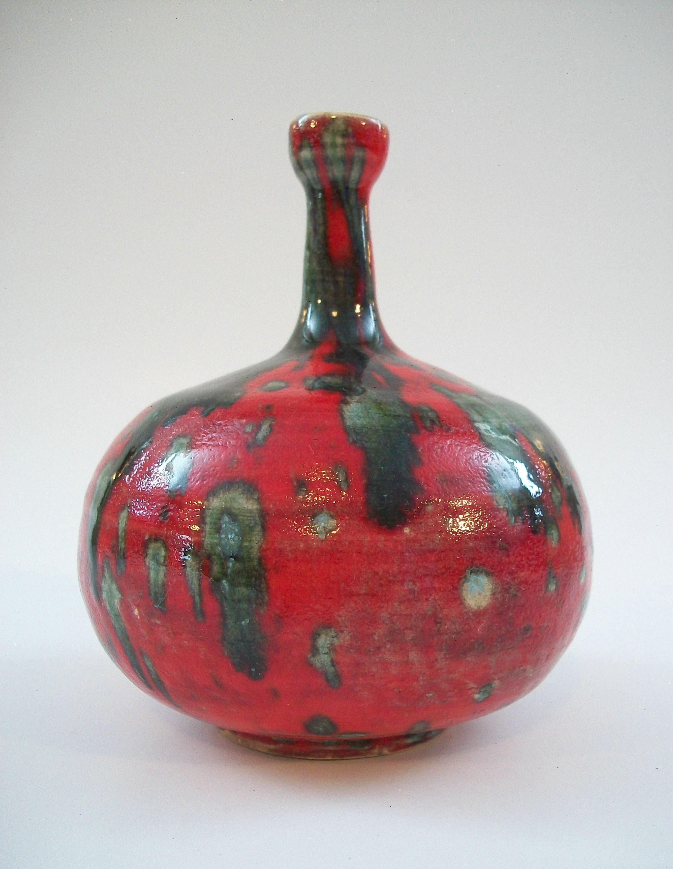 Ceramic Mid Century Splash Glazed Studio Pottery Vase - Signed - Canada - Circa 1960's For Sale