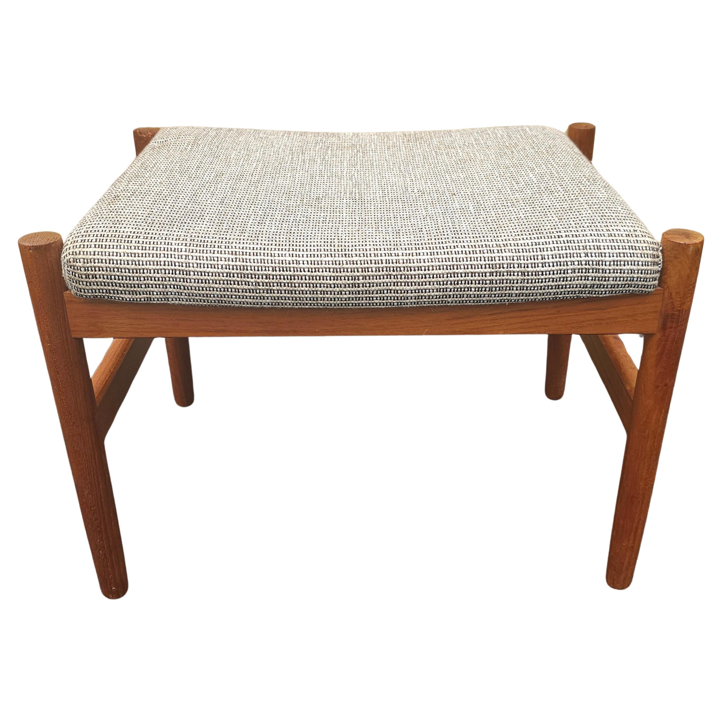 Mid-Century Spottrup Danish Modern Teak und gepolsterter Hocker