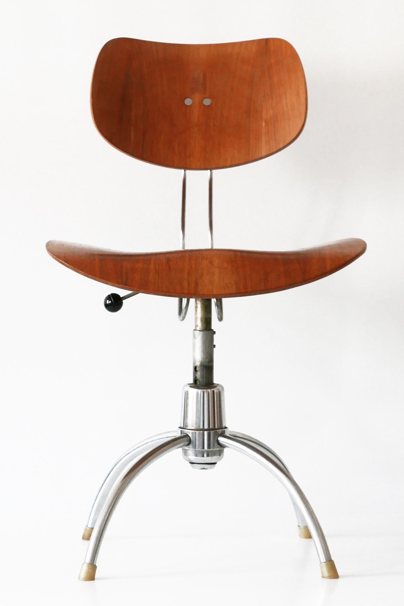 Mid-20th Century Midcentury Spring Swivel Office Chair SE 40 by Egon Eiermann for Wilde + Spieth