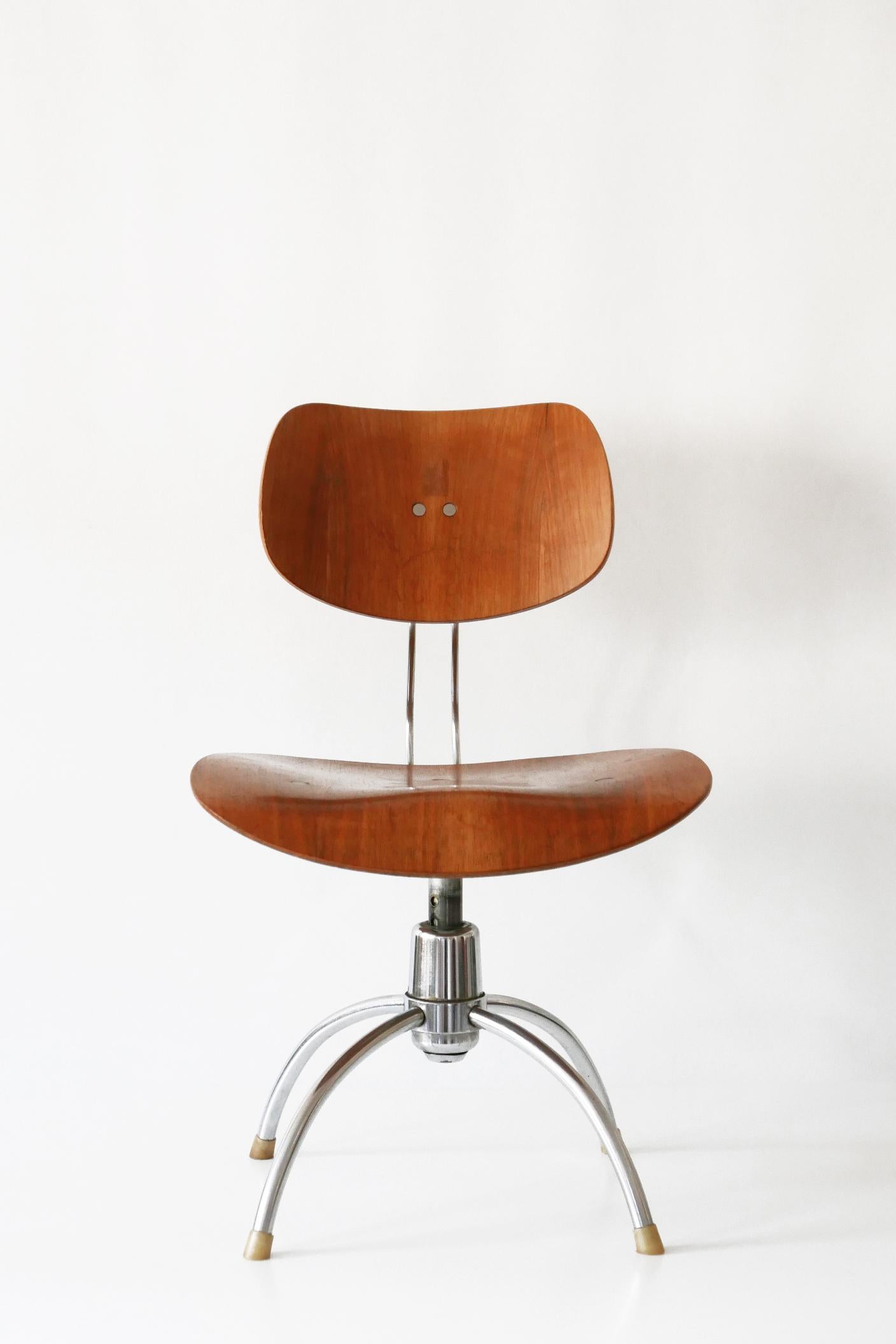 Steel Midcentury Spring Swivel Office Chair SE 40 by Egon Eiermann for Wilde + Spieth