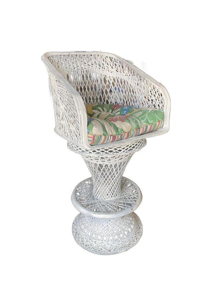 Taburete y juego de bar Mid Century Spun Fiberglass by Woodard en venta 9